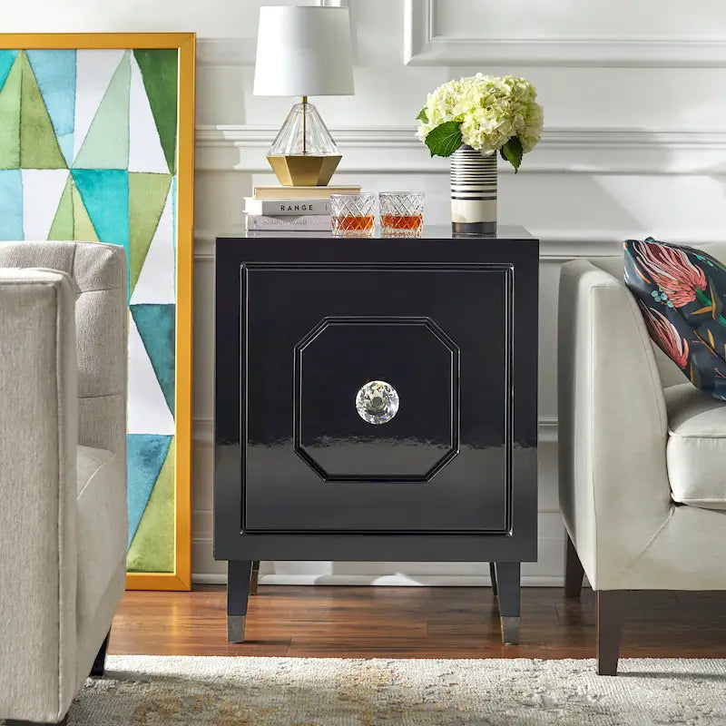Meuble d'appoint moderne, buffet de rangement fonctionnel, armoire autoportante facile à assembler, organisateur pratique pour exposer et ranger vos objets.
