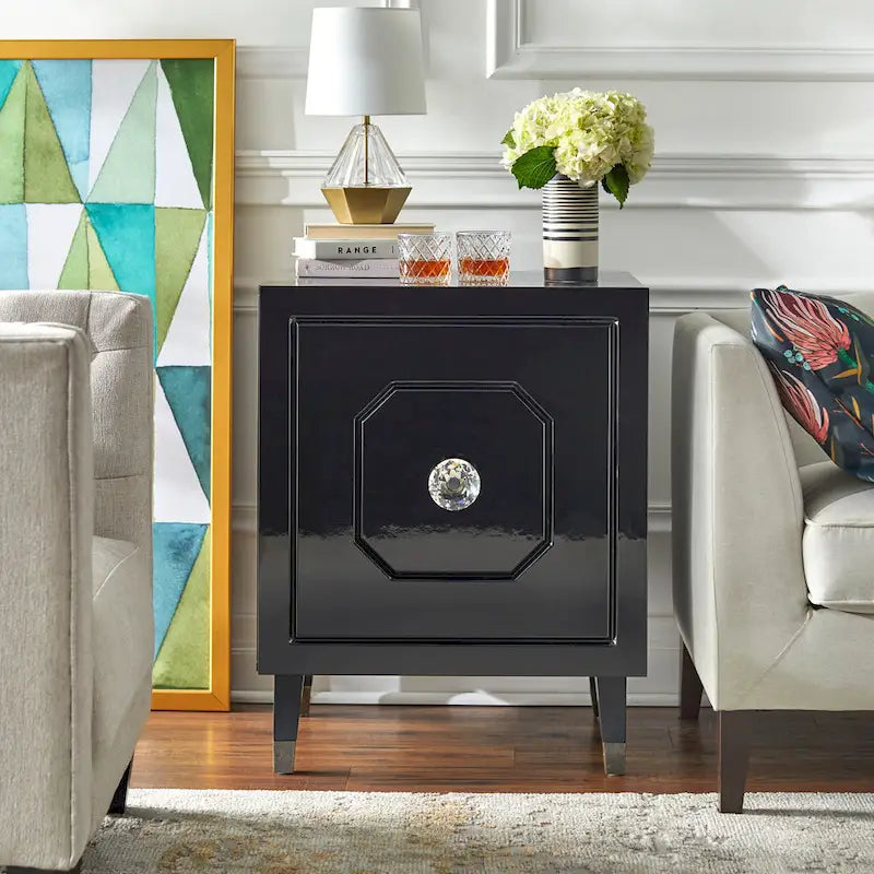 Meuble d'appoint moderne, buffet de rangement fonctionnel, armoire autoportante facile à assembler, organisateur pratique pour exposer et ranger vos objets.
